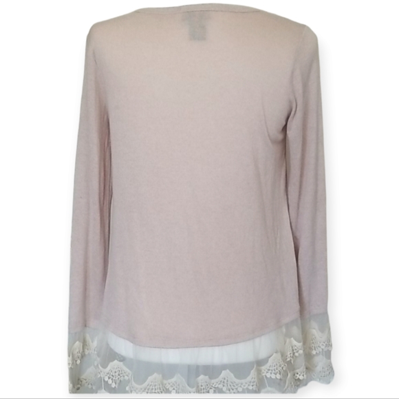 Wrangler Light Weight Sweater with Lace - Picture 3 of 11